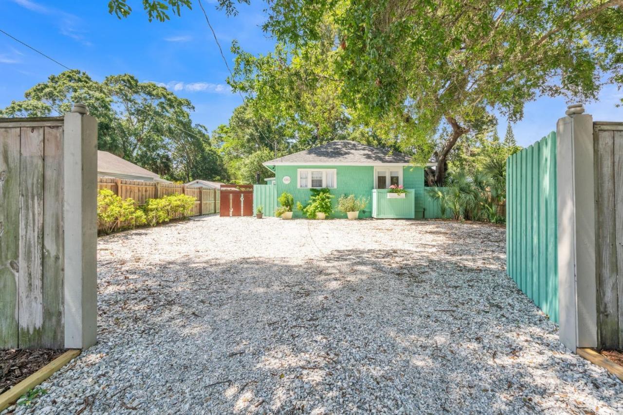 Sarasota, Fl Bungalow - Bright & Breezy Coastal Vibes - 10 Mins To White Sand Beaches Home Esterno foto