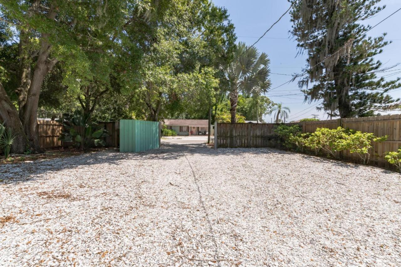 Sarasota, Fl Bungalow - Bright & Breezy Coastal Vibes - 10 Mins To White Sand Beaches Home Esterno foto